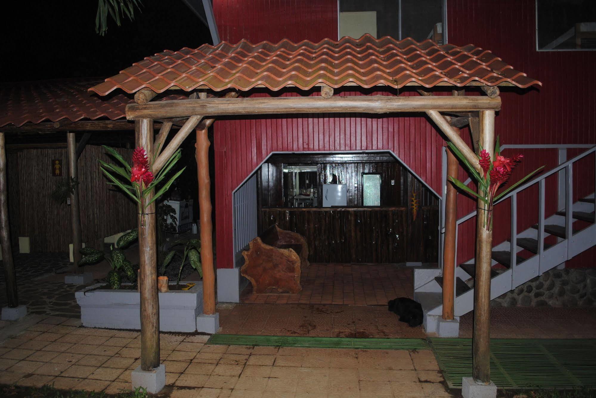Islas Del Rio Hostel Tirimbina 外观 照片